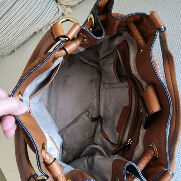 EUC Michael Kors handbag - Picture 5 of 7